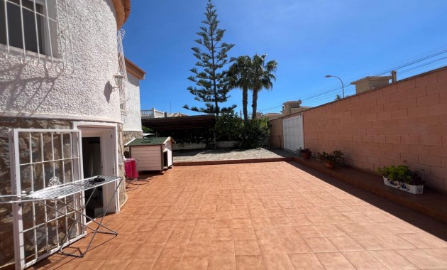 Sale - Villa -
Torrevieja - La Siesta - El Salado - Torreta