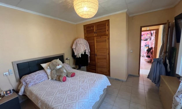 Sale - Villa -
Torrevieja - La Siesta - El Salado - Torreta