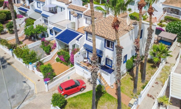 Sale - Townhouse -
Orihuela Costa - La Rioja