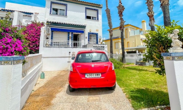 Sale - Townhouse -
Orihuela Costa - La Rioja