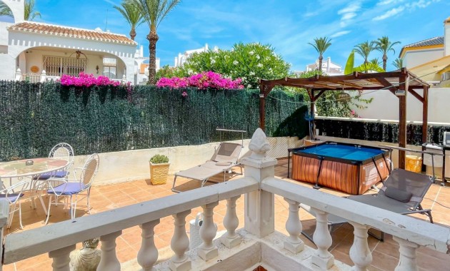 Sale - Townhouse -
Orihuela Costa - La Rioja