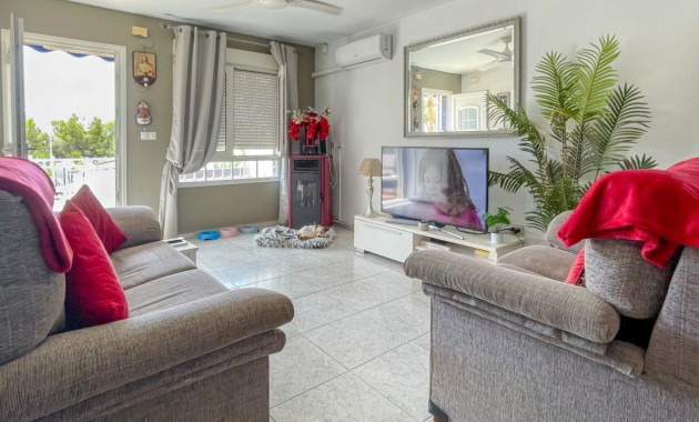Sale - Townhouse -
Orihuela Costa - La Rioja