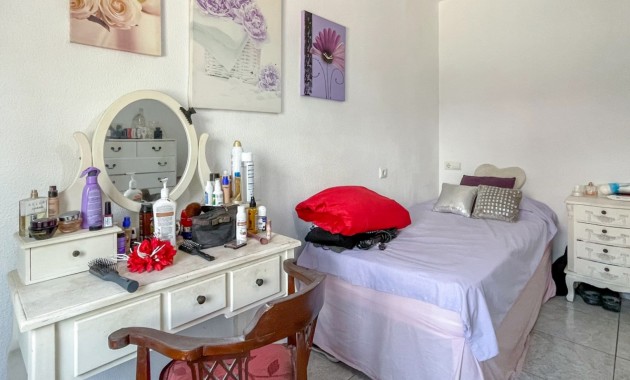 Sale - Townhouse -
Orihuela Costa - La Rioja