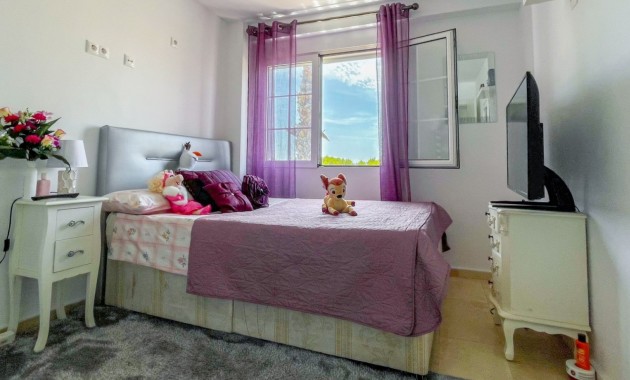 Sale - Townhouse -
Orihuela Costa - La Rioja