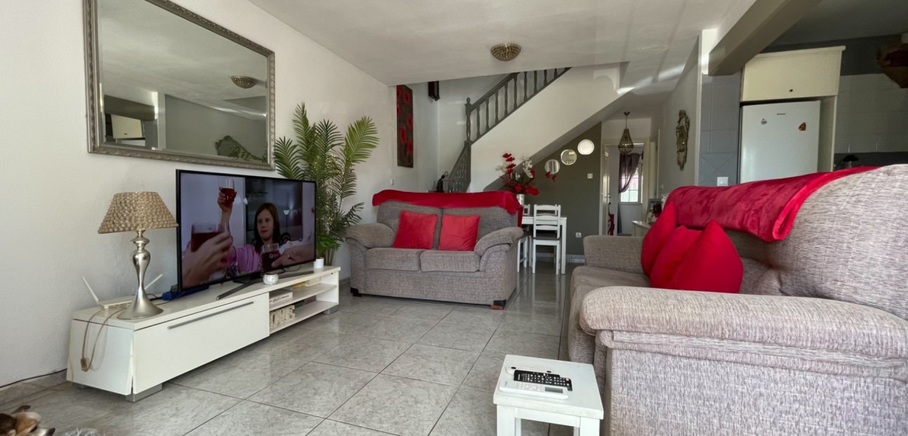 Sale - Townhouse -
Orihuela Costa - La Rioja