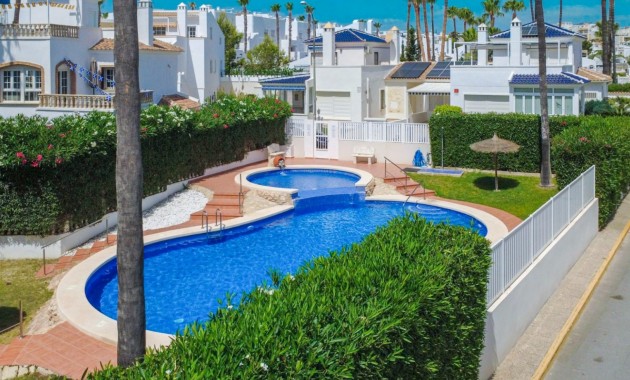 Sale - Townhouse -
Orihuela Costa - La Rioja