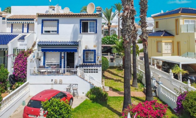 Sale - Townhouse -
Orihuela Costa - La Rioja