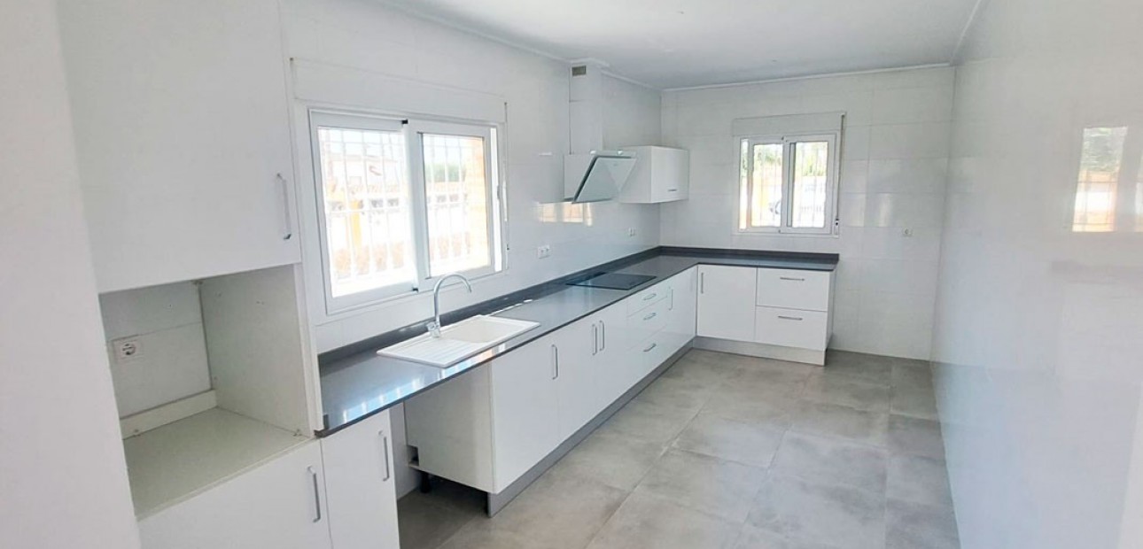 Venta - Country Property -
Catral - Catral - Country