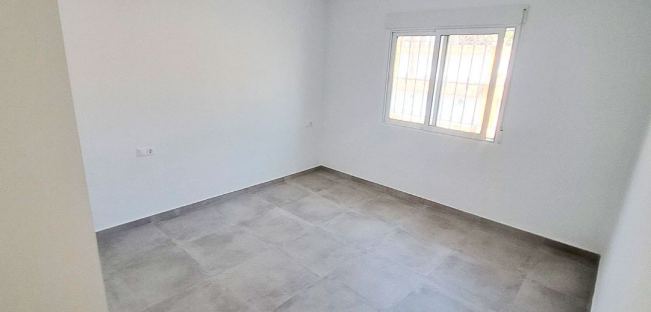 Venta - Country Property -
Catral - Catral - Country