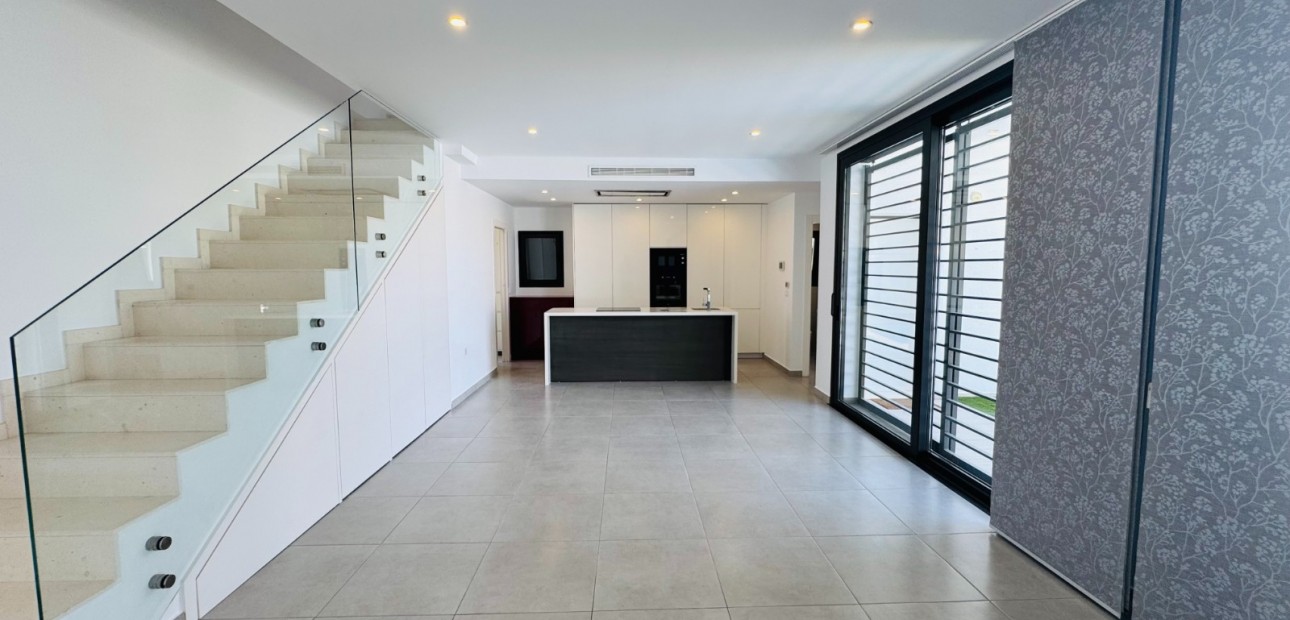 Venta - Villa -
San Pedro del Pinatar - Lo pagan
