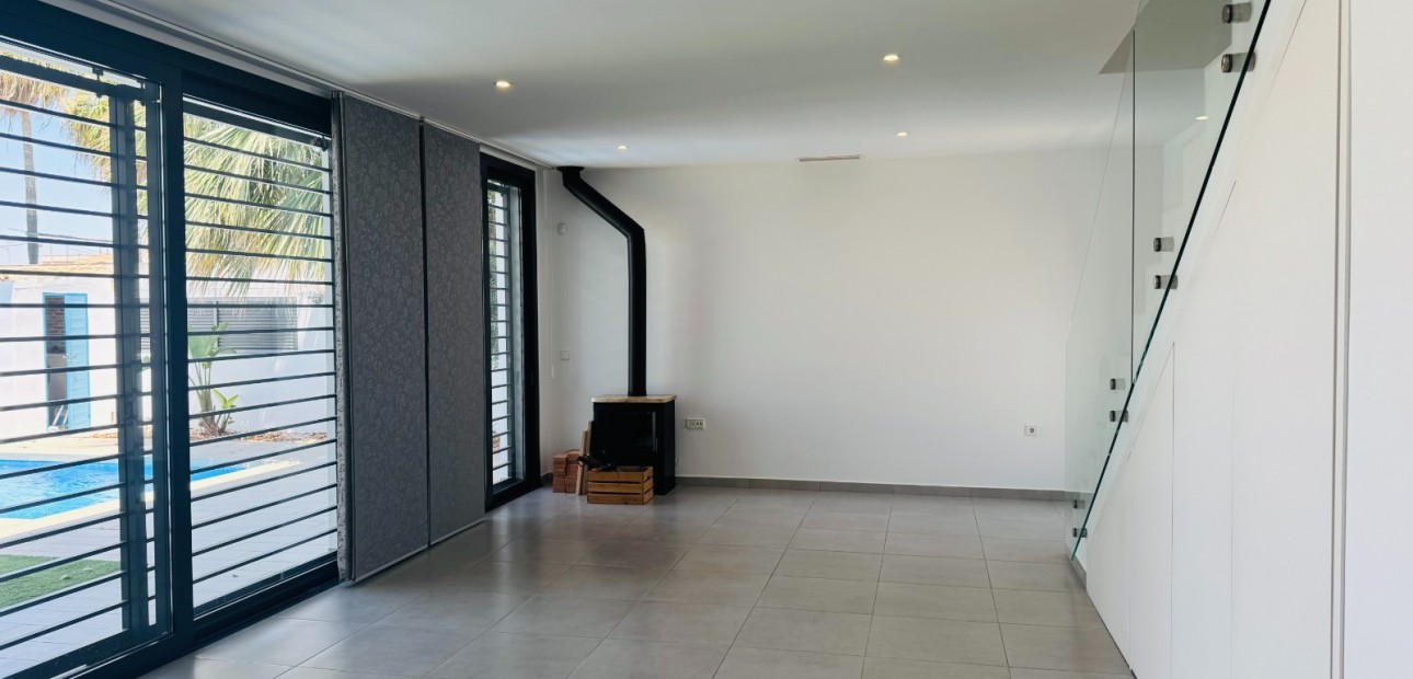 Venta - Villa -
San Pedro del Pinatar - Lo pagan