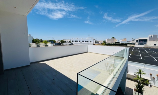 Venta - Villa -
San Pedro del Pinatar - Lo pagan
