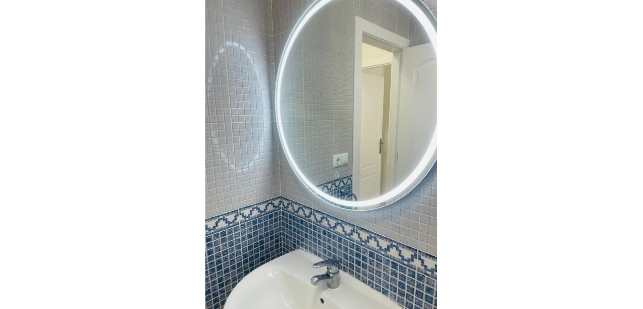 Venta - Villa -
Orihuela Costa - Villamartín-Las Filipinas