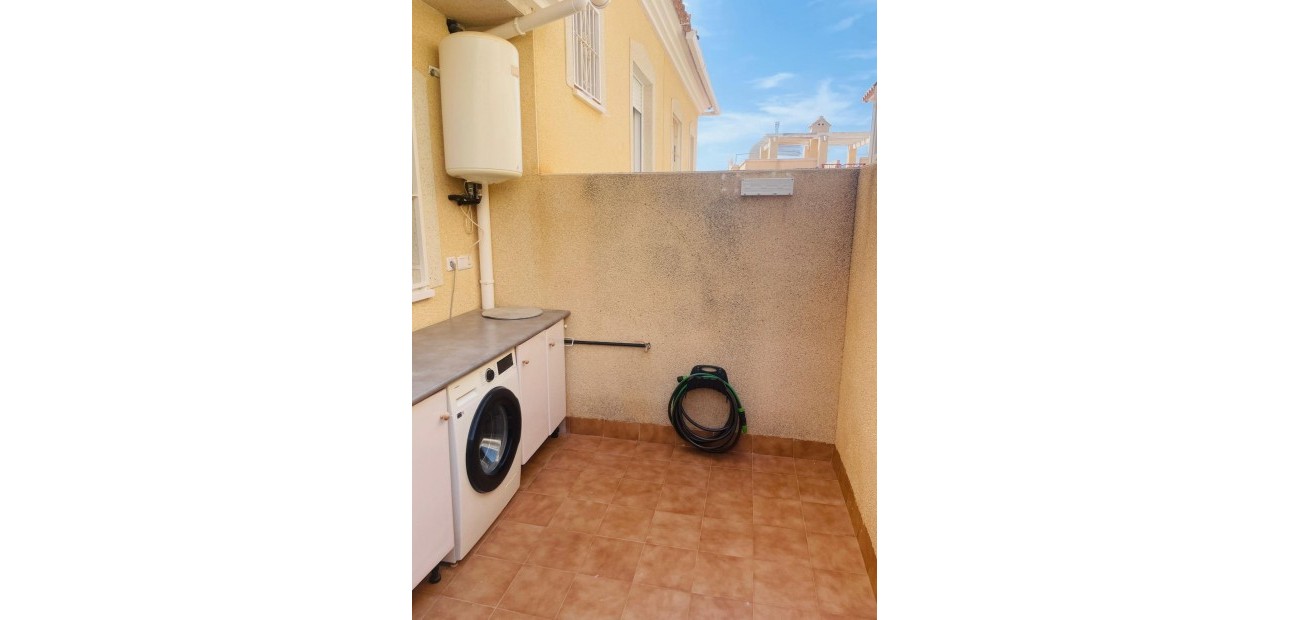 Venta - Villa -
Orihuela Costa - Villamartín-Las Filipinas