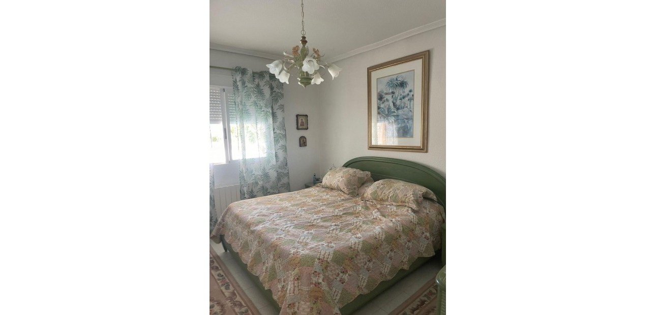 Venta - Villa -
Orihuela Costa - Villamartín-Las Filipinas