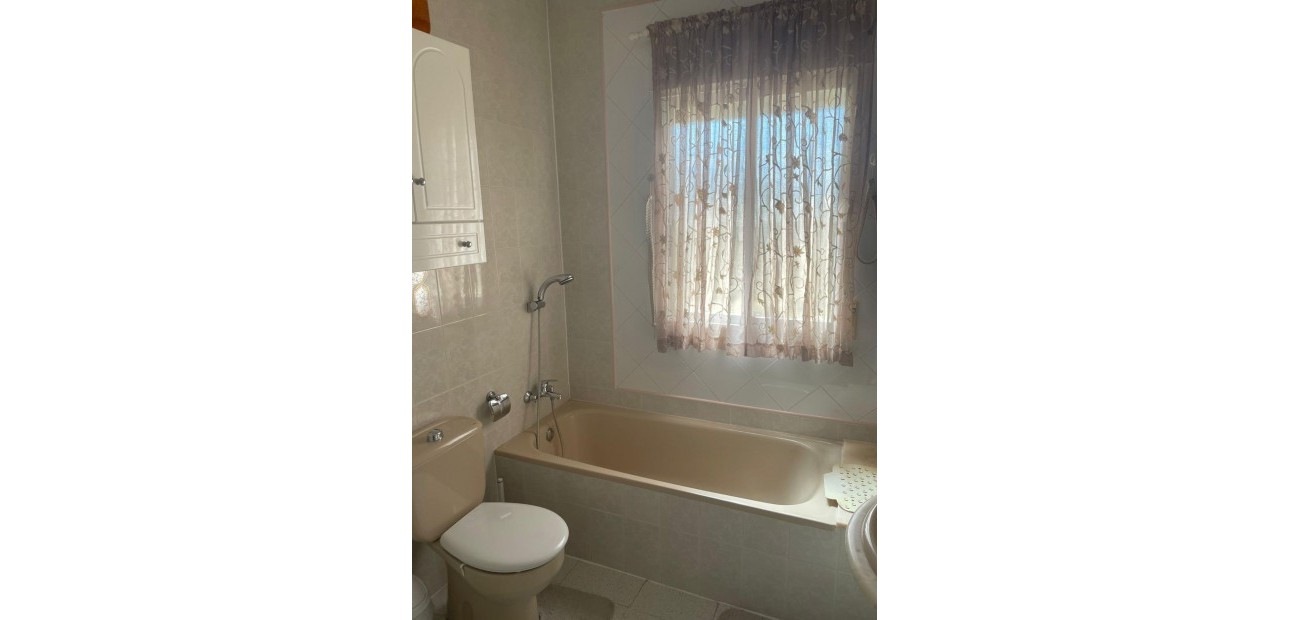 Venta - Apartamento / piso -
Rojales - Centro de la Ciudad Quesada