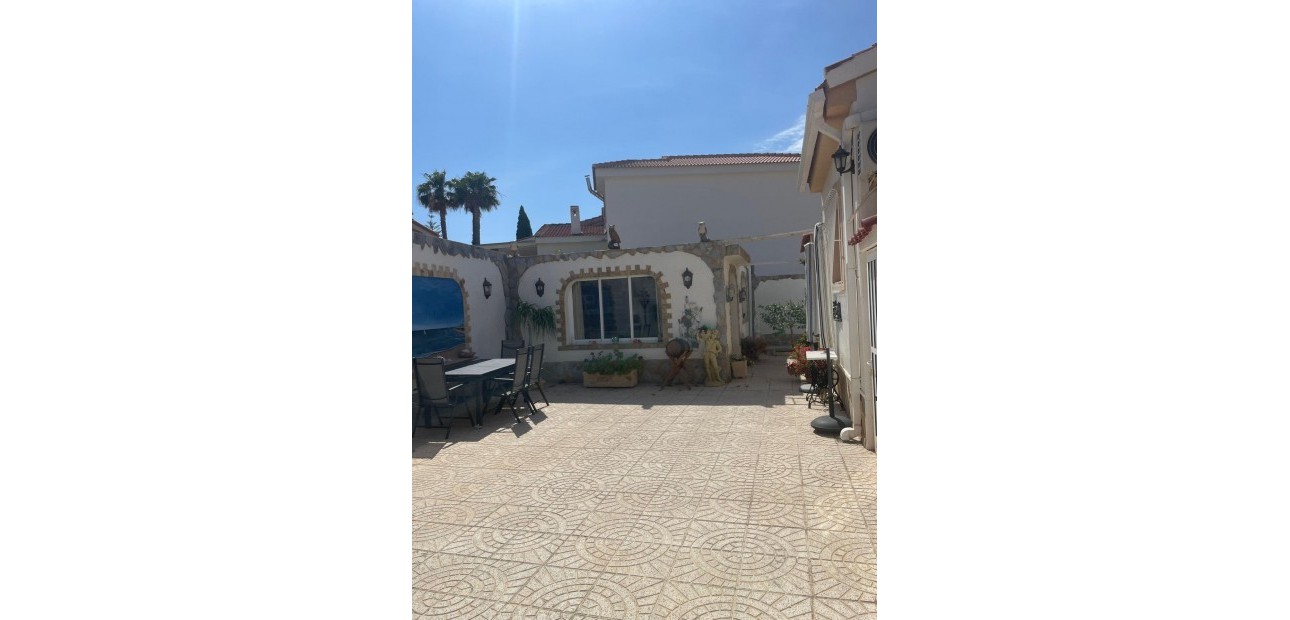 Venta - Apartamento / piso -
Rojales - Centro de la Ciudad Quesada