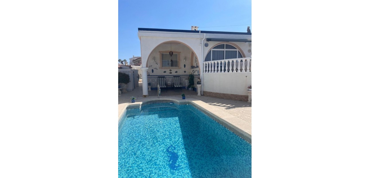Venta - Apartamento / piso -
Rojales - Centro de la Ciudad Quesada