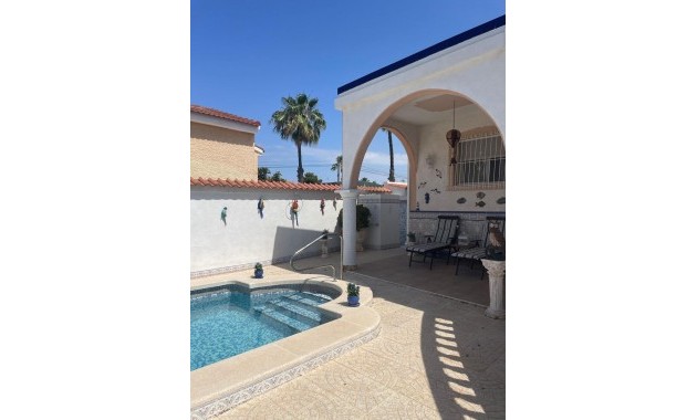 Venta - Apartamento / piso -
Rojales - Centro de la Ciudad Quesada