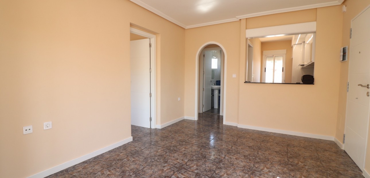 Venta - Apartamento / piso -
Orihuela Costa - Punta Prima