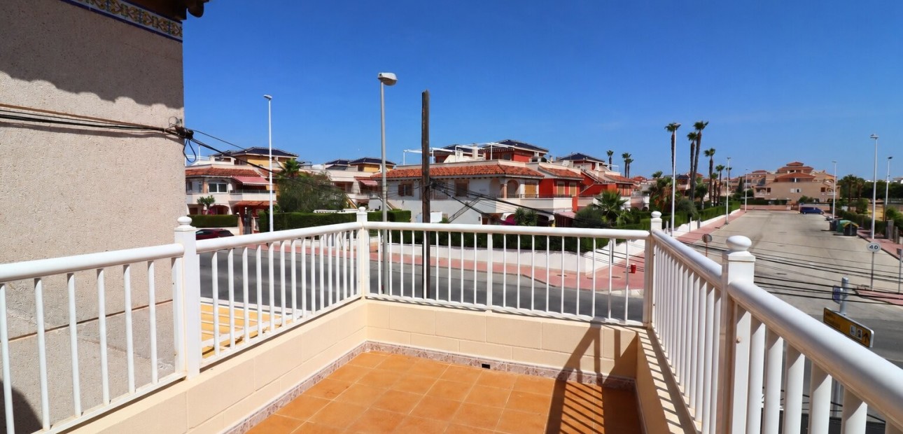 Venta - Apartamento / piso -
Orihuela Costa - Punta Prima