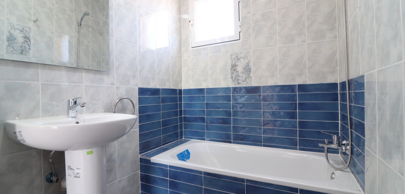 Venta - Apartamento / piso -
Orihuela Costa - Punta Prima