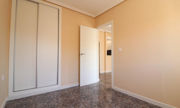 Venta - Apartamento / piso -
Orihuela Costa - Punta Prima