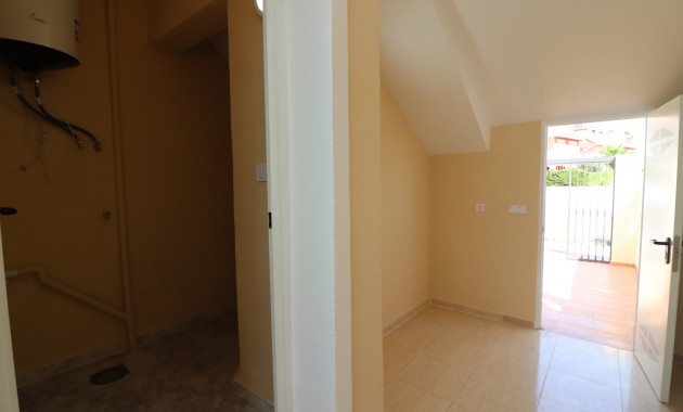 Venta - Apartamento / piso -
Orihuela Costa - Punta Prima