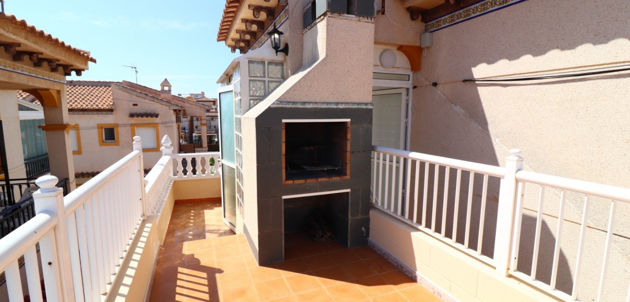 Venta - Apartamento / piso -
Orihuela Costa - Punta Prima