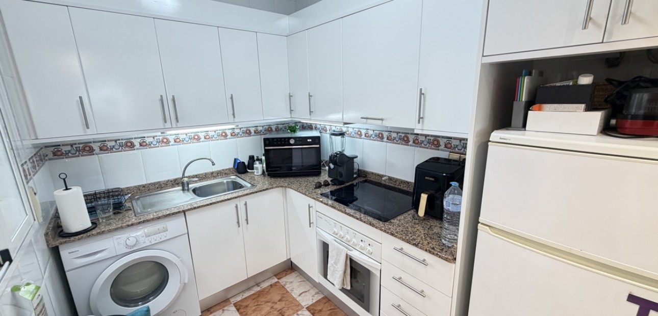 Venta - Bungalow -
Orihuela Costa - La Zenia