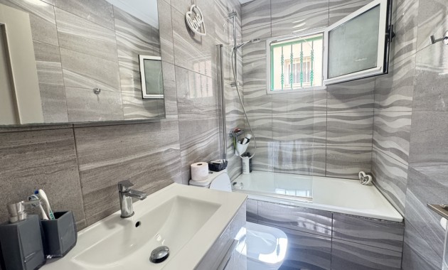 Venta - Detached Villa -
Orihuela Costa - Villamartin
