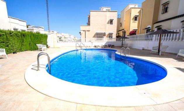Venta - Terraced house -
Orihuela Costa - La Florida