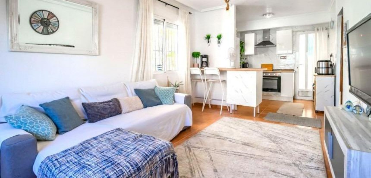 Venta - Terraced house -
Orihuela Costa - La Florida
