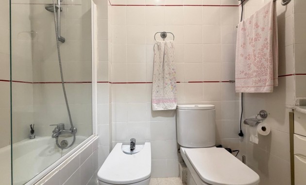 Herverkoop - Appartement / flat -
Torrevieja - Estacion de autobuses