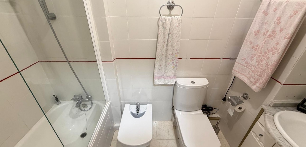 Herverkoop - Appartement / flat -
Torrevieja - Estacion de autobuses