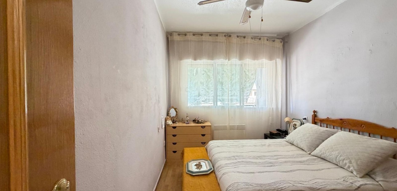 Herverkoop - Appartement / flat -
Torrevieja - Estacion de autobuses