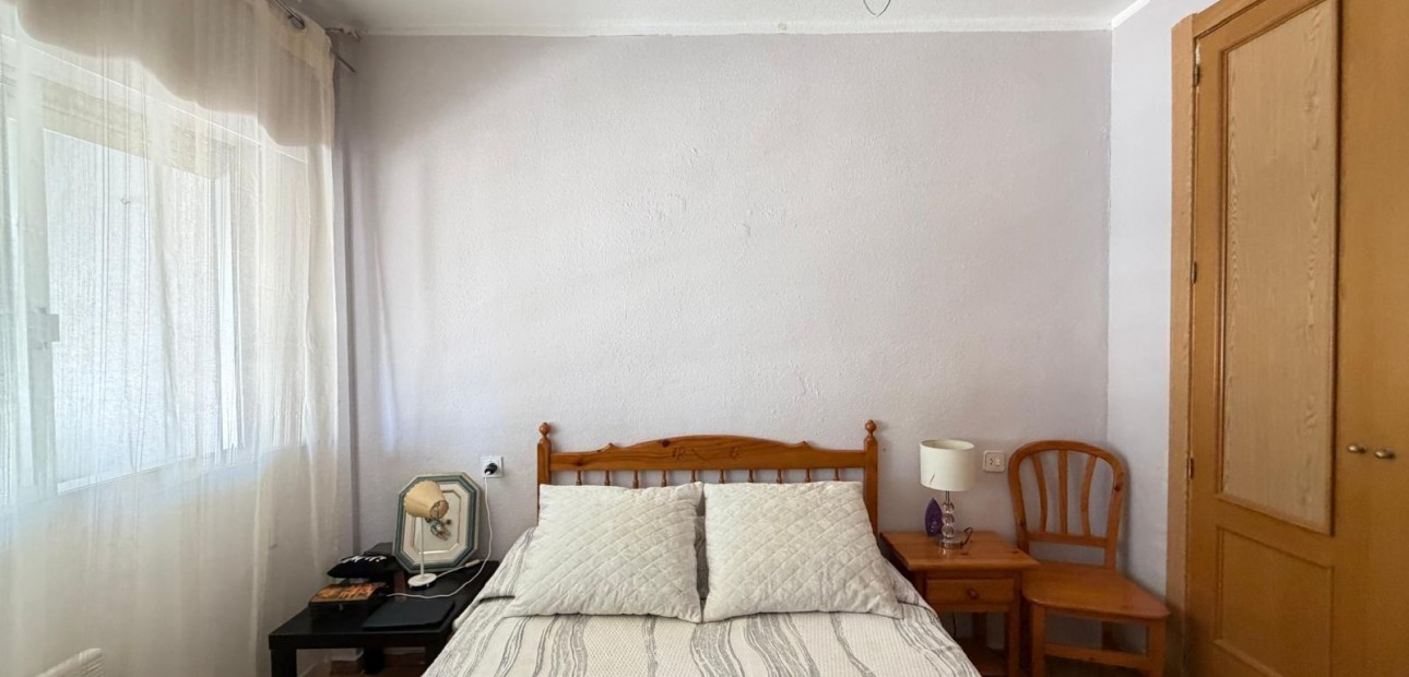 Herverkoop - Appartement / flat -
Torrevieja - Estacion de autobuses