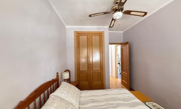 Herverkoop - Appartement / flat -
Torrevieja - Estacion de autobuses
