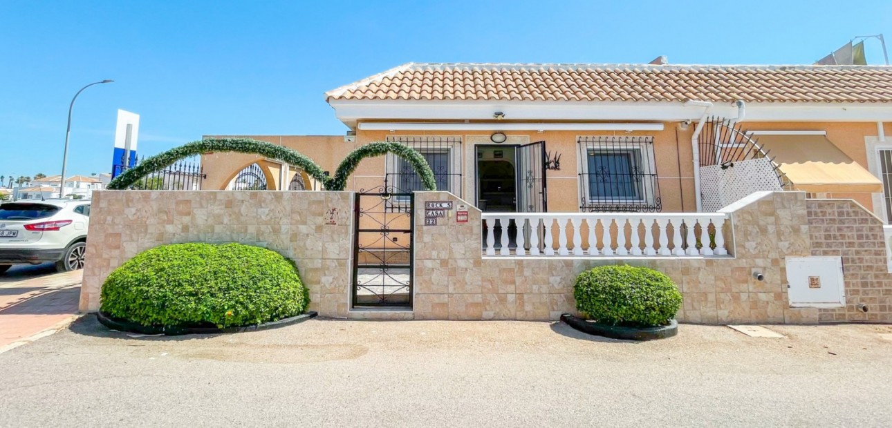 Venta - Bungalow -
Los Alcázares - Los Narejos
