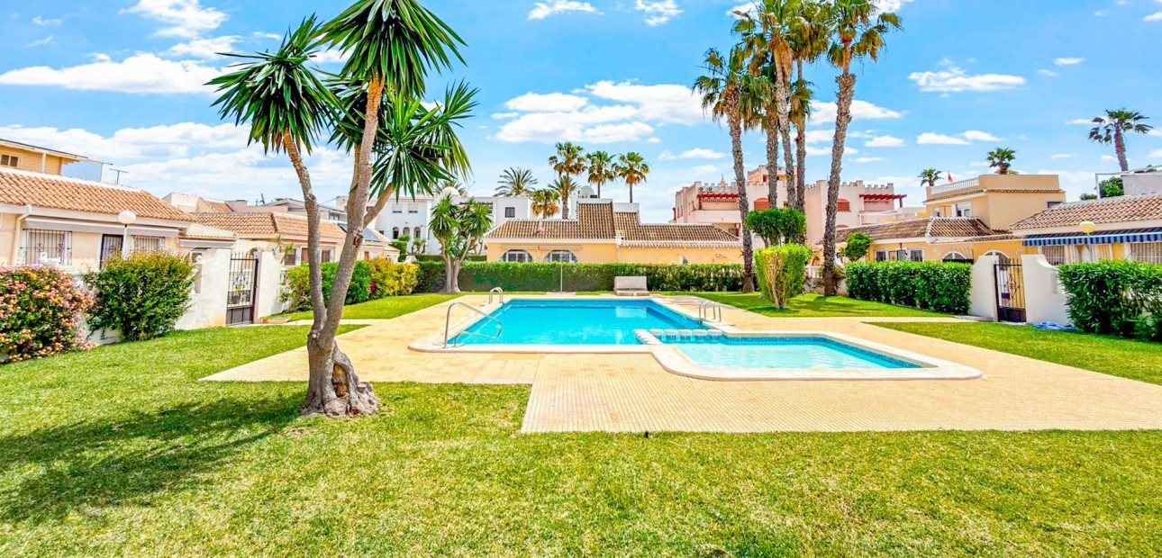 Venta - Bungalow -
Los Alcázares - Los Narejos