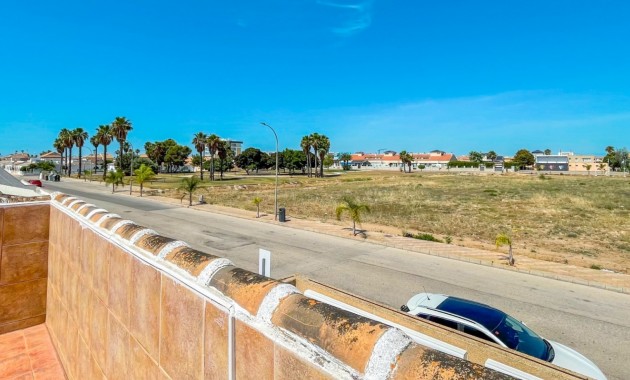 Venta - Bungalow -
Los Alcázares - Los Narejos