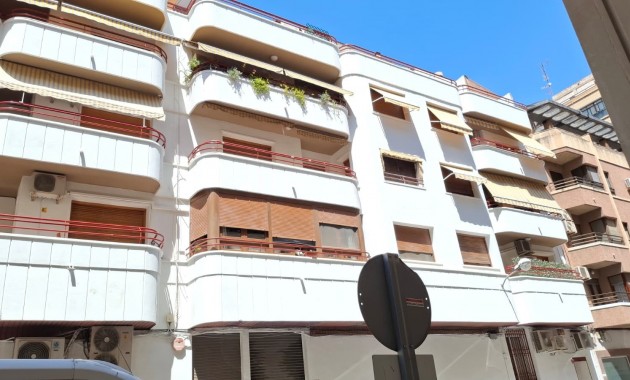 Venta - Apartamento / piso -
Orihuela - Zona Centro