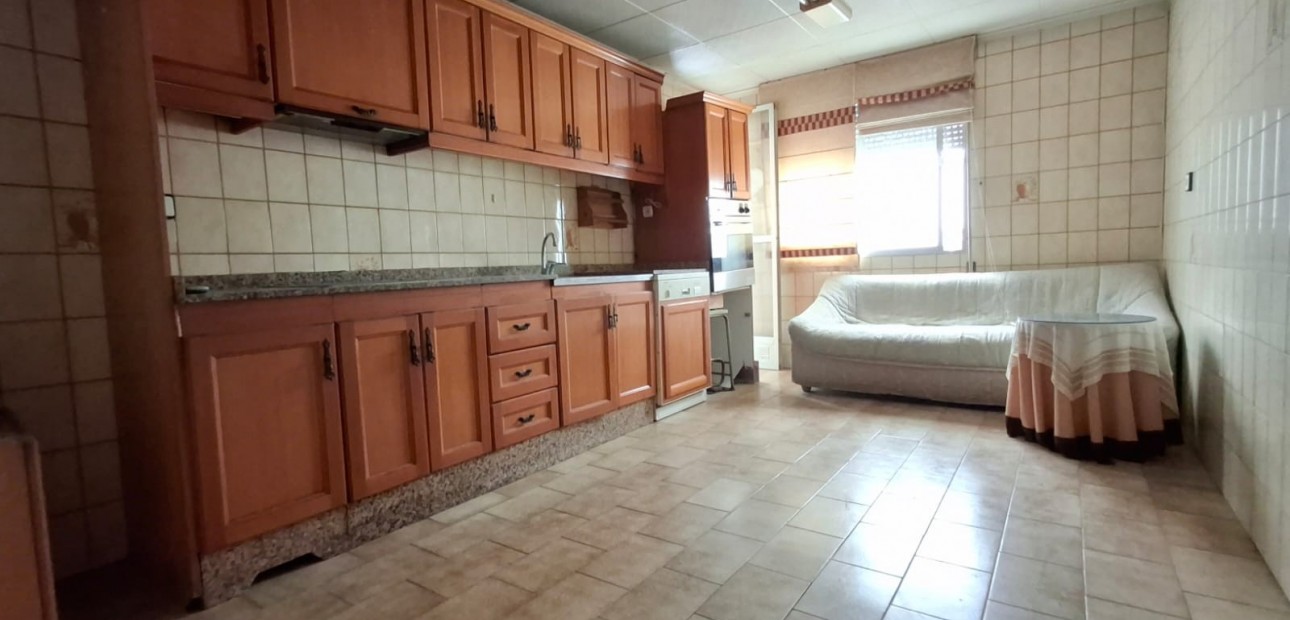 Venta - Apartamento / piso -
Orihuela - Zona Centro