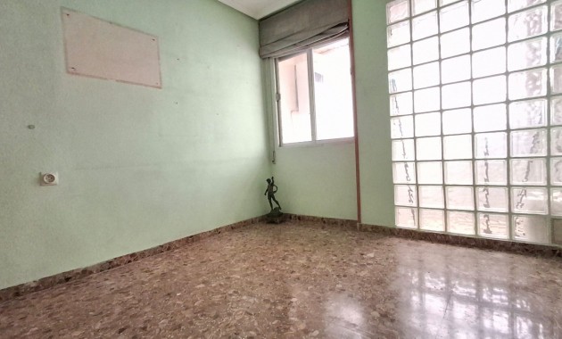 Venta - Apartamento / piso -
Orihuela - Zona Centro