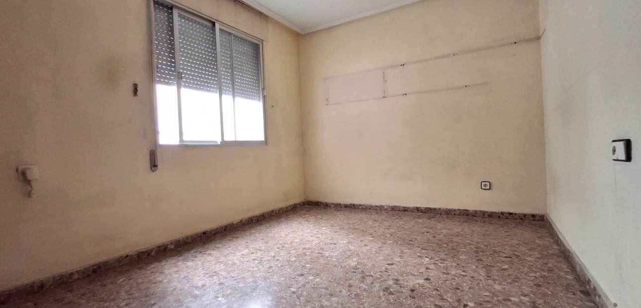 Venta - Apartamento / piso -
Orihuela - Zona Centro