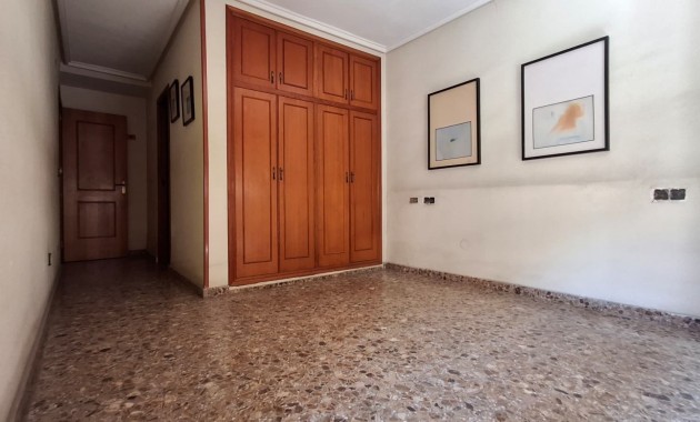 Venta - Apartamento / piso -
Orihuela - Zona Centro