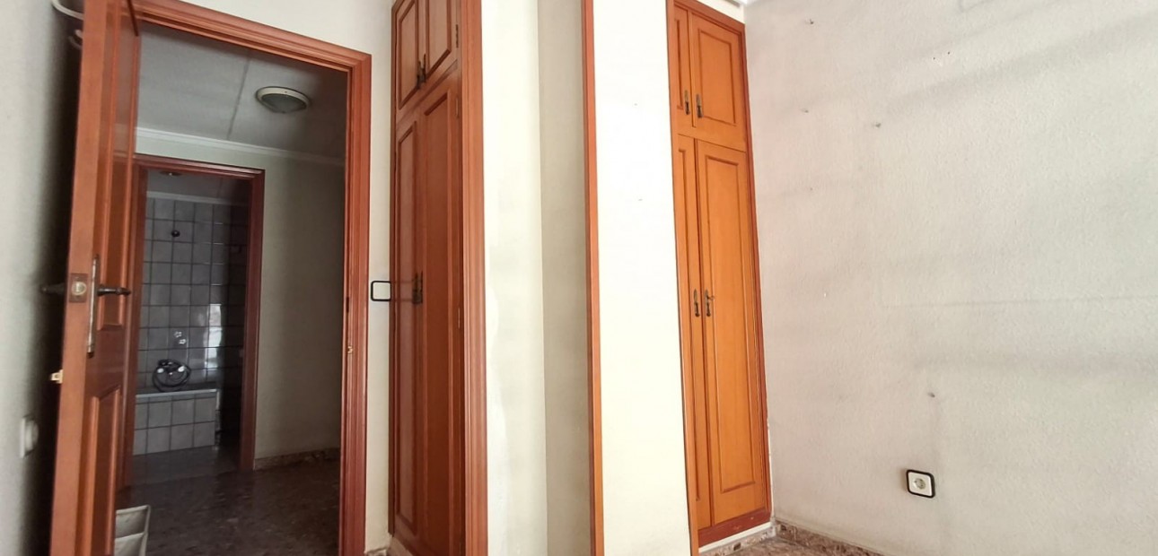Venta - Apartamento / piso -
Orihuela - Zona Centro