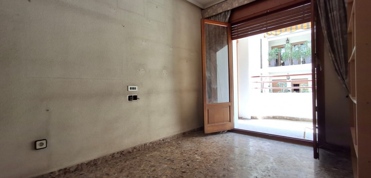 Venta - Apartamento / piso -
Orihuela - Zona Centro