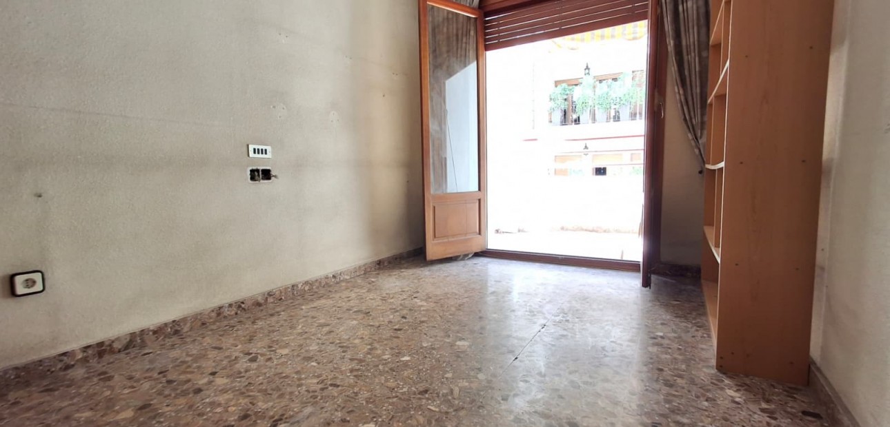 Venta - Apartamento / piso -
Orihuela - Zona Centro