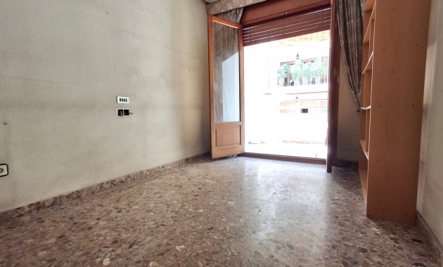 Venta - Apartamento / piso -
Orihuela - Zona Centro